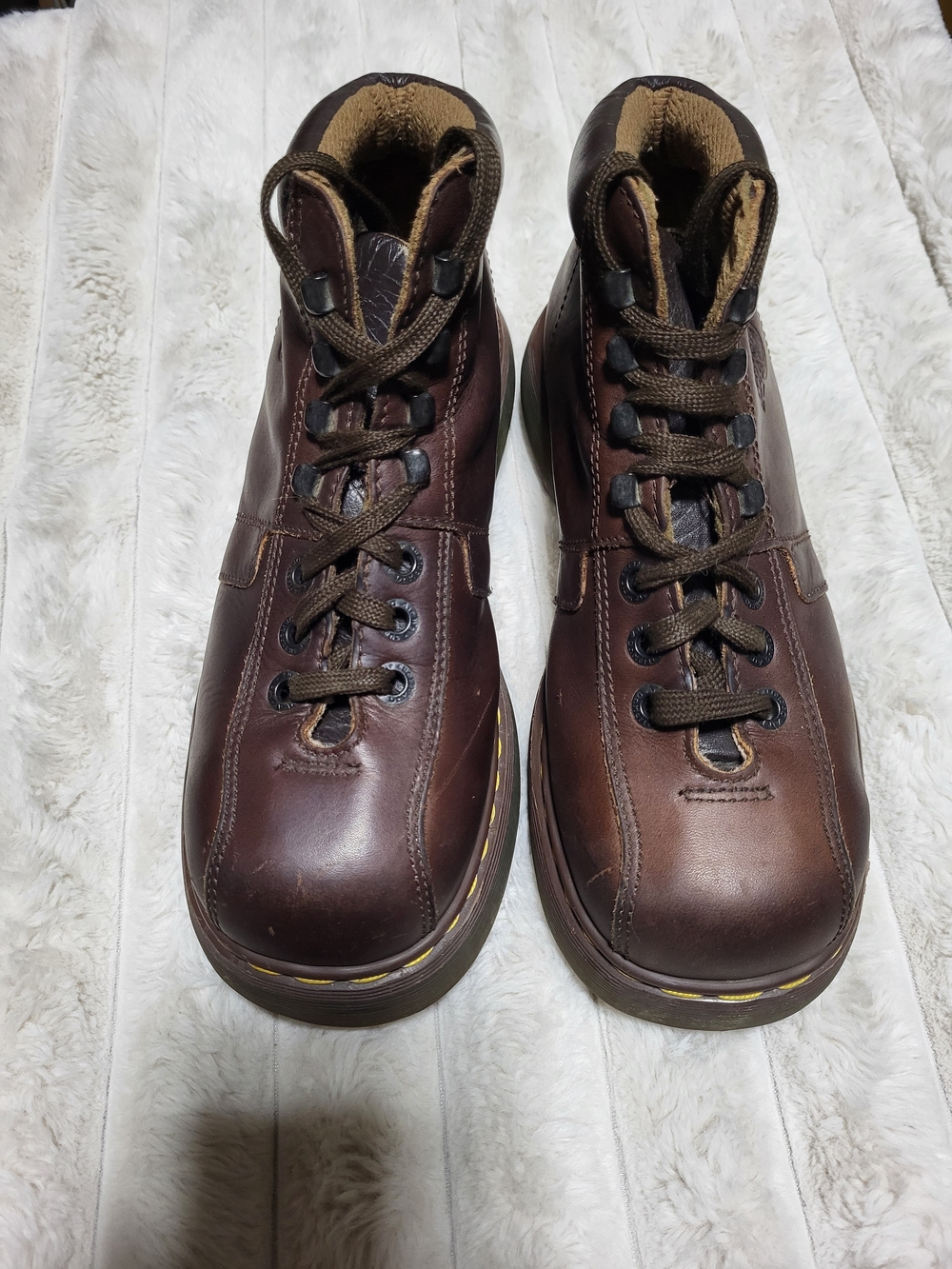 Vintage Unisex Dr. Martens AirWair boots.